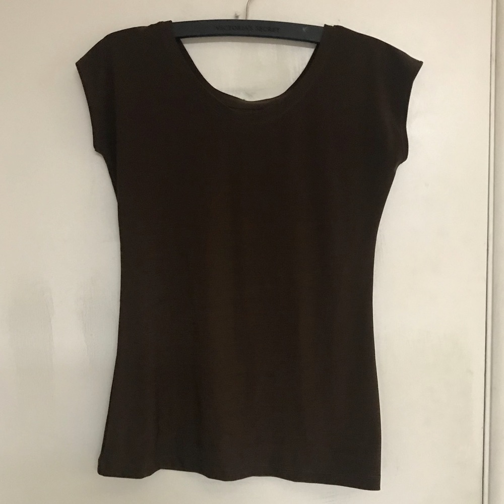 Downeast | Cute brown pretty tee size m